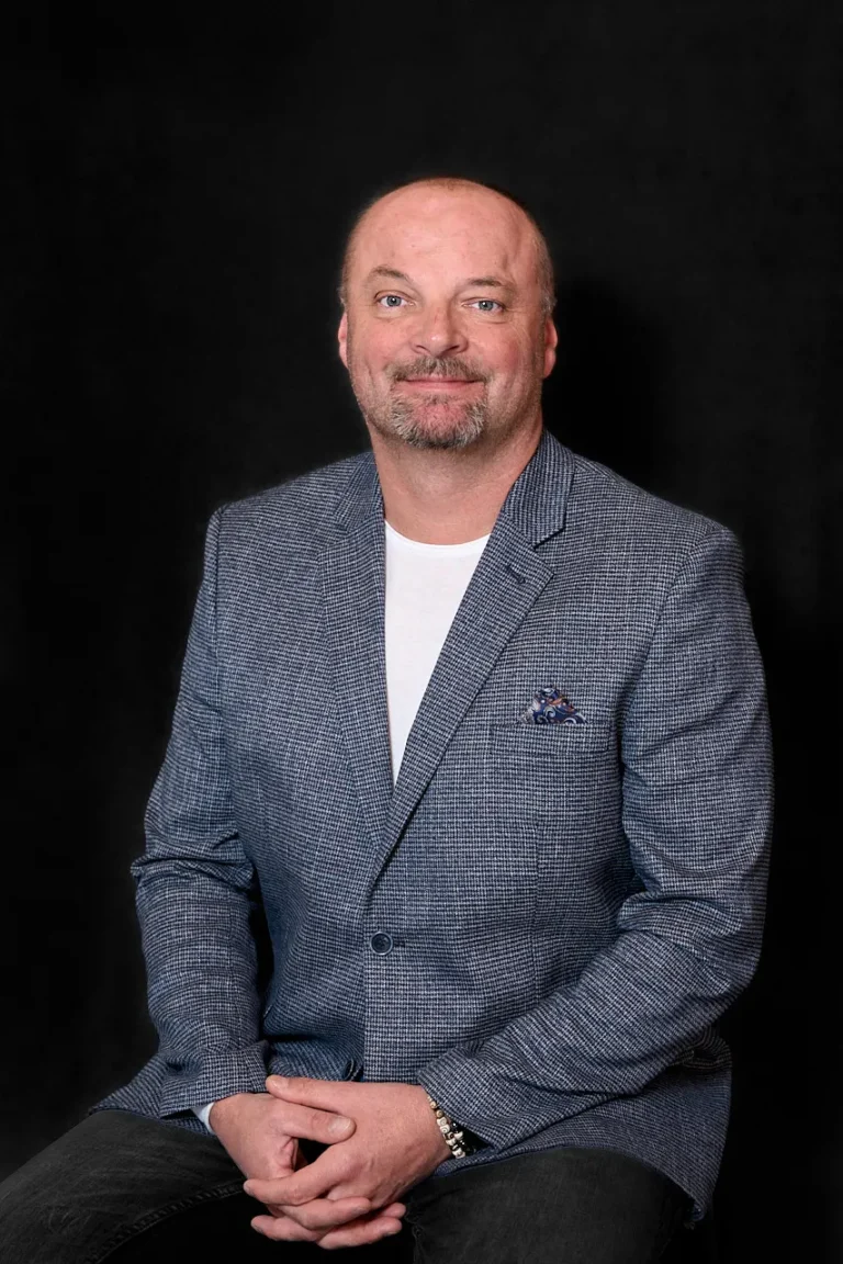 Realitní makléř Martin Husa