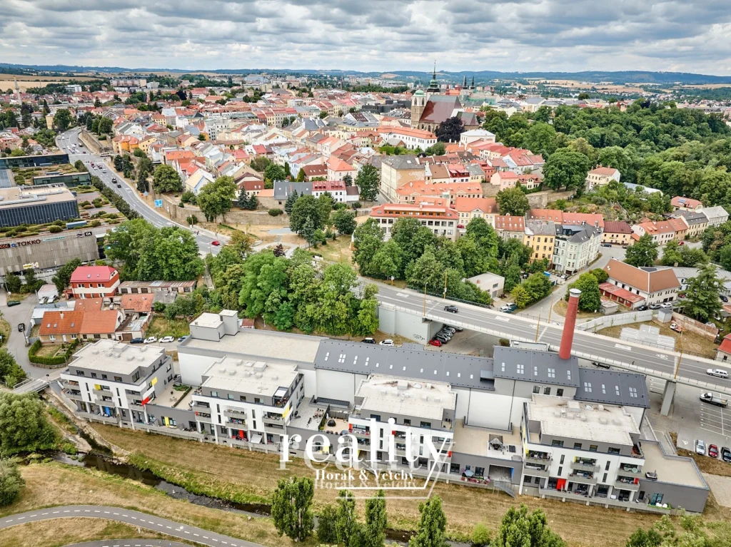 Benatky_dron-1_57632.webp