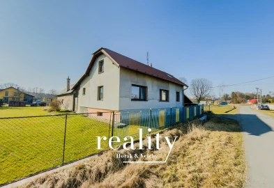 Pohled-na-dum-z-prijezdove-ulice_47355.webp